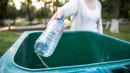 Bakterie mogą pomóc z rozkładaniem plastiku