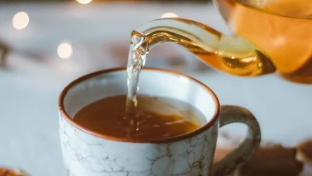 Dodaj szczyptę tej przyprawy do herbaty. Podkręci metabolizm i przyspieszy odchudzanie.