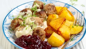 Doskonałe, szwedzkie klopsiki wieprzowo-wołowe 
