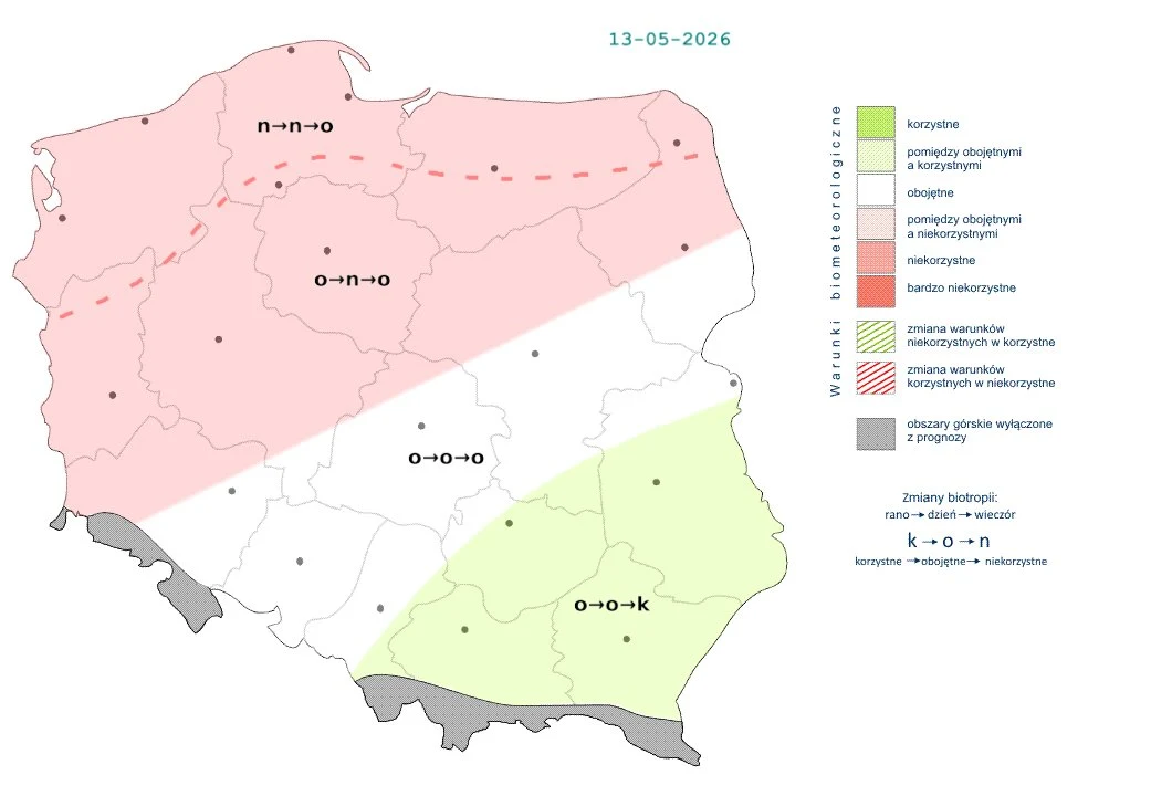 Kolorowa mapa Polski z wyróżnionymi strefami w odcieniach zieleni i różu, przedstawiająca prognozowane zmiany fenologiczne roślin na 13 maja 2026 roku; zielony obszar na południowym wschodzie oznacza korzystne warunki wiosenne, różowy w północno-zachod...