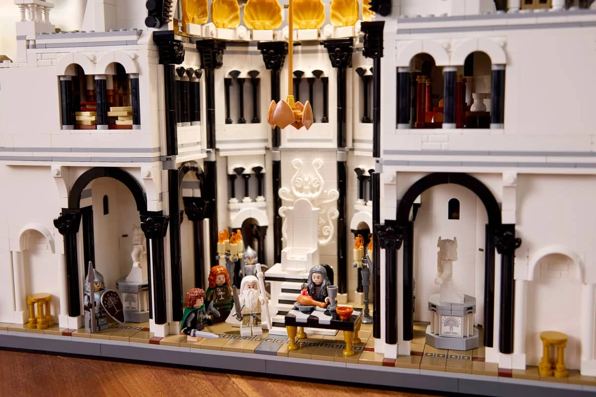 "LEGO Icons: Władca Pierścieni: Minas Tirith" "LEGO Icons: Władca Pierścieni: Minas Tirith"
