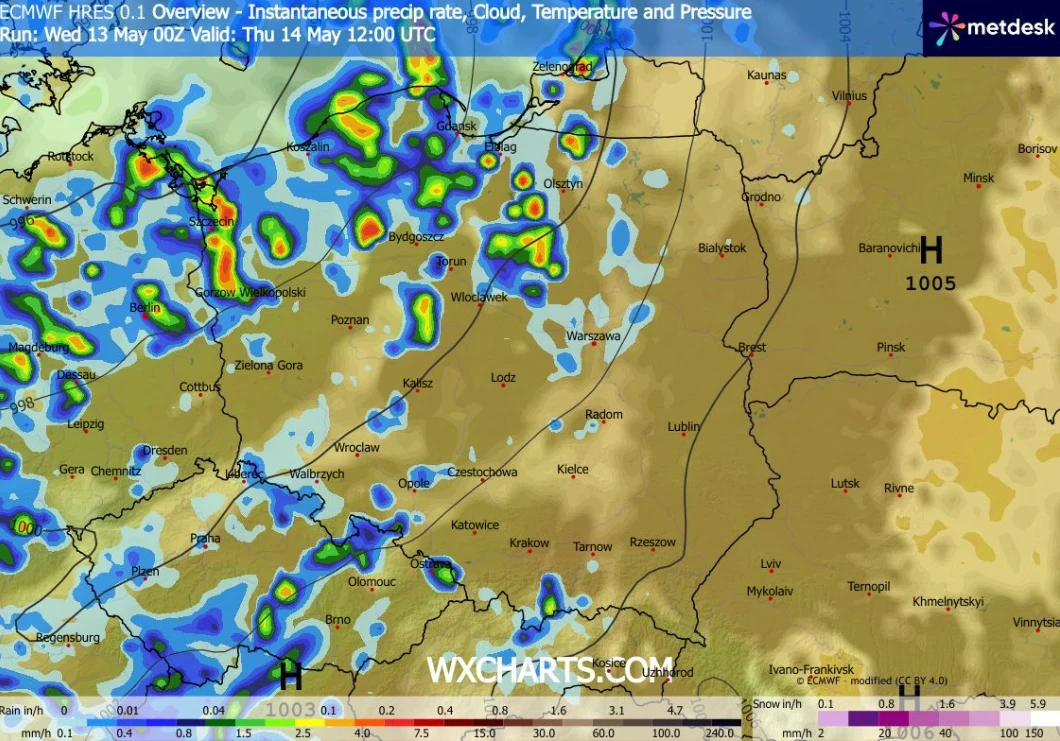 Mapa pogodowa Polski z zaznaczonym obszarem opadów deszczu i burz głównie w zachodniej oraz centralnej części kraju, wyższym ciśnieniem atmosferycznym na wschodzie oraz oznaczeniami temperatur i ciśnienia powietrza.