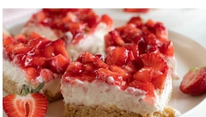 To tiramisu z truskawkami jest nieziemsko pyszne. Idealny, słodki prezent na Dzień Matki