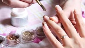 Manicure na krótkie paznokcie - jaki wybrać?