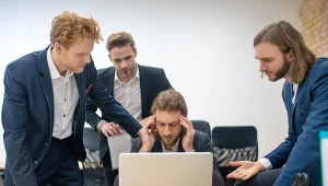 Kiedy mówimy o grupowych zwolnienia z pracy? ? Prawowskazuje, od ilu osób zaczyna się procedura.