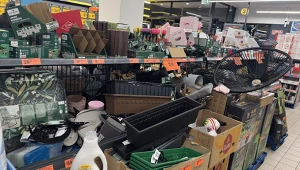 Biedronka od jutra sprzedaje lampki solarne od 14,99 zł. Ludzie ruszą po nie przed latem