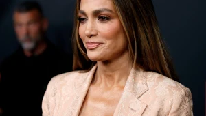 56-letnia Jennifer Lopez zaskoczyła fanów nowym wideo. "Naturalnie piękna"