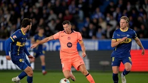 Robert Lewandowski odchodzi z FC Barcelona. Świat piłki reaguje [NA ŻYWO]