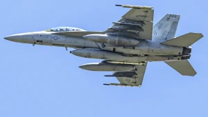 Czy Ukraina dostanie AIM-260 JATM? Tajny pocisk USA na pierwszym zdjęciu