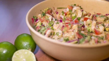Ceviche z krewetkami to wyjątkowo smaczna i lekka przystawka z Peru