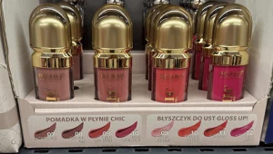 Błyszczyki z Biedronki wyglądają jak produkty znanej marki. Kosztują tylko 12,99 zł