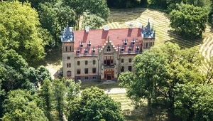 Pałac w Rozbitku. Rodzina von Reiche i działalność Jana A.P. Kaczmarka