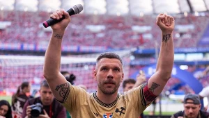 Górnik Zabrze oficjalnie w rękach Lukasa Podolskiego. Radni byli jednomyślni