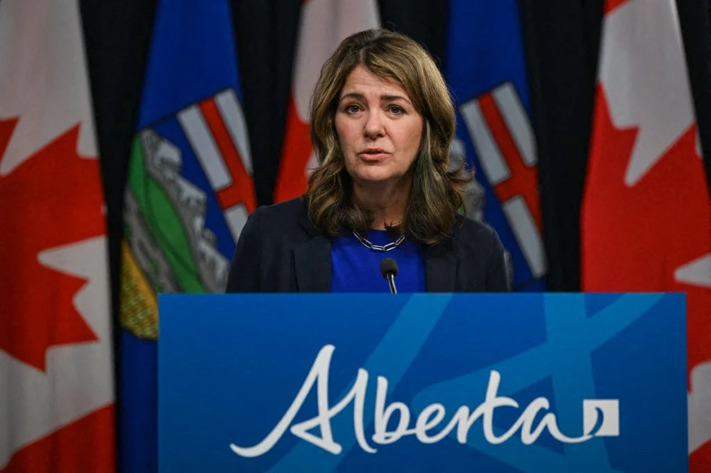 Premier Alberty Danielle Smith Premier Alberty Danielle Smith.