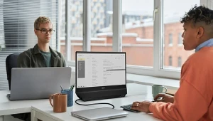 Philips prezentuje podwójny monitor. Ma ekrany z obu stron