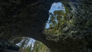W głębi Ziemi zachodzą naturalne procesy, w których powstaje wodór geologiczny
