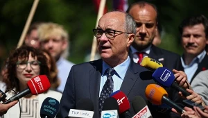 Włodzimierz Czarzasty podczas konferencji prasowej w Krakowie