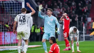 Kacper Potulski własnie strzelił bramkę Bayernowi