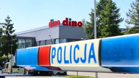 Przed siedzibą Dino Polska w Krotoszynie trwa protest związków zawodowych i pracowników