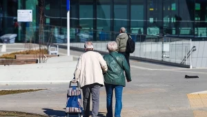 Emerytura dużo niższa od ostatniej pensji. ZUS nie pozostawia złudzeń