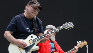 Adam Otręba jest założycielem i gitarzystą Dżemu