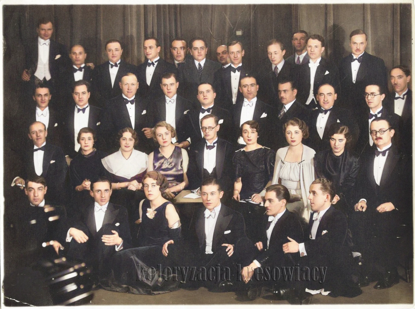 Zespół Wesołej Lwowskiej Fali w rozgłośni Radia Lwów (1936)
