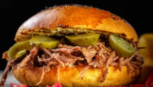 Maczanka krakowska to polska odpowiedź na burgera? Smakuje wyśmienicie
