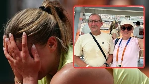 Maja Chwalińska, obok jej rodzice Tomasz i Marcela
