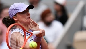 Świątek żegna się z Roland Garros. Eksperci nie mieli litości