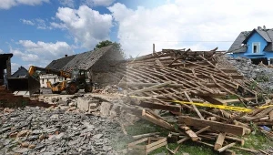 "Postapokaliptyczny obraz" po trąbie powietrznej. Mieszkańcy liczą straty