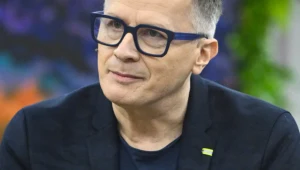 Ukrywa swoje życie prywatne. Mało osób wie, że jego żona jest znaną aktorką