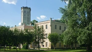 Pałac w Mysłakowicach. Historyczna rezydencja królów Prus na Dolnym Śląsku