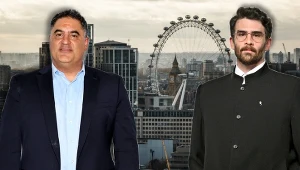 Wielka Brytania. Cenk Uygur (po lewej) i Hasan Piker (poprawej) nie zostali wpuszczeni do kraju