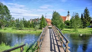 Bez tłumów i kolejek do atrakcji. Ten region Polski zachwyca seniorów