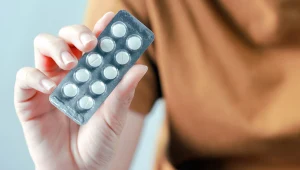 Suplementujesz witaminę A na skórę i odporność? Uważaj, bo łatwo przesadzić