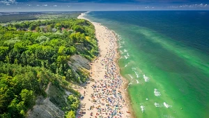 Tanie wakacje nad Bałtykiem? Wybierz z nami najlepsze miejsce
