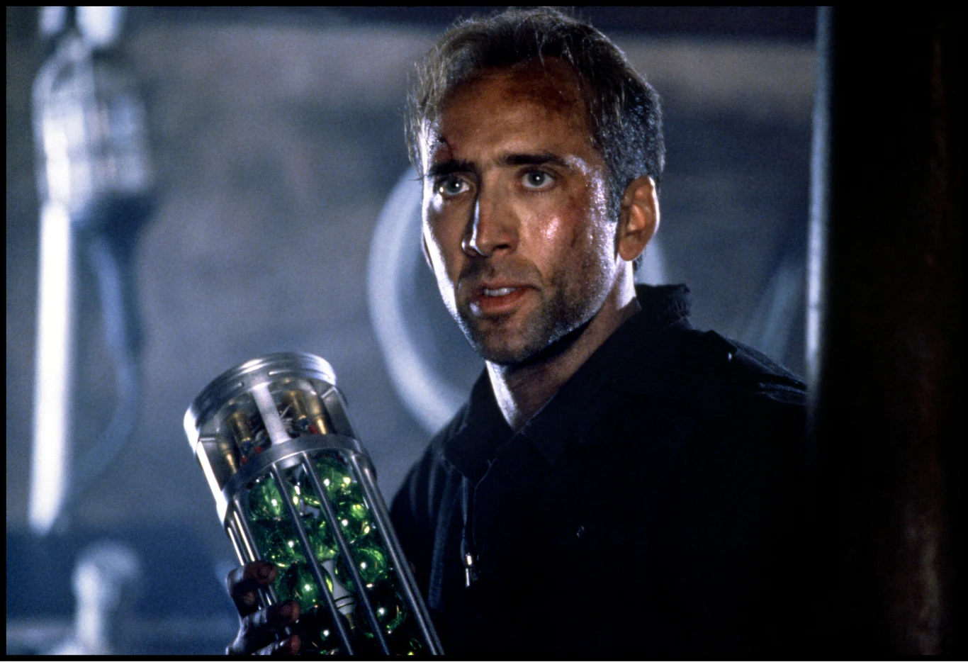 Nicolas Cage w filmie "Twierdza"