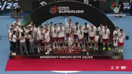 Ceremonia medalowa PGE Wybrzeża Gdańsk po zdobyciu brązowego medalu ORLEN Superligi. WIDEO