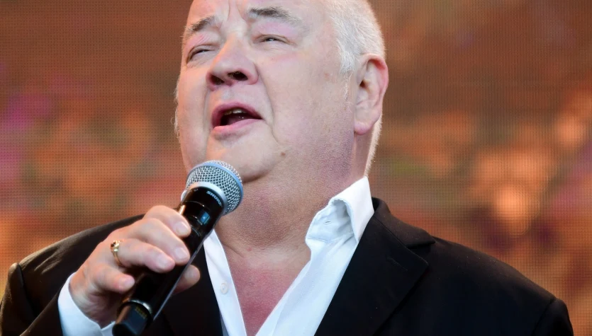 Hit lat 90. poruszył Polaków. Stanisław Soyka zaśpiewał prorocze słowa