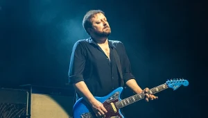 Richard Oakes (Suede): "Nasza muzyka potrafi nas zaskakiwać" [WYWIAD]