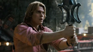 Nicholas Galitzine w filmie "Władcy Wszechświata"
