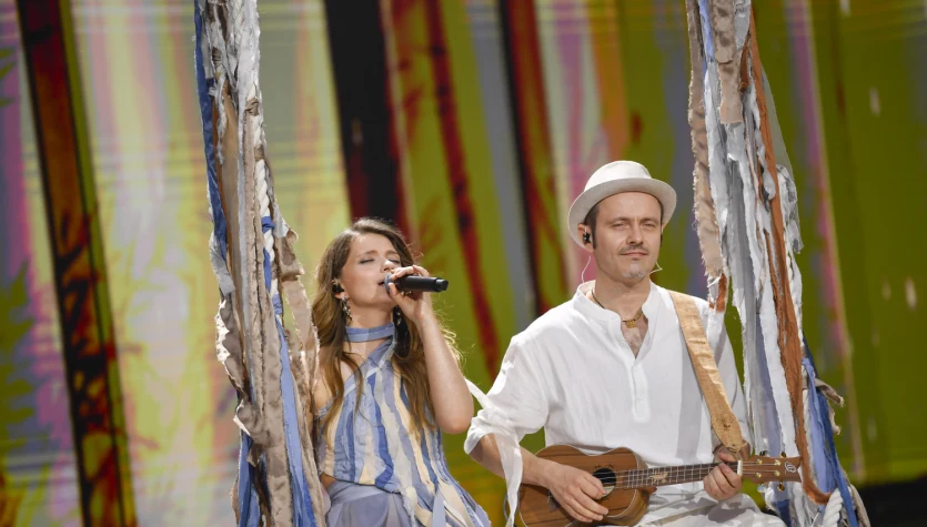 Festiwal w Opolu. Kim jest Karolina Charko? Niewielu wie, że na scenie towarzyszył jej narzeczony