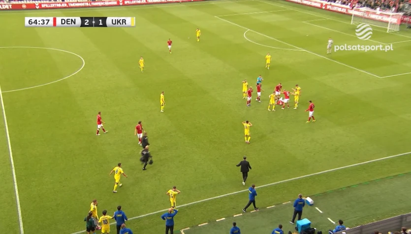 Christian Eriksen złapał się za serce i upadł. Mecz Dania - Ukraina przerwany! WIDEO