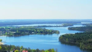 Najcieplejsze jezioro w Polsce leży w pobliżu miejscowości Licheń Stary 