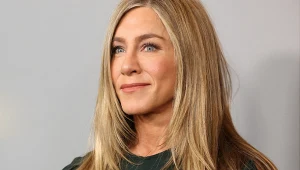 Jennifer Aniston w Los Angeles promuje serial "The Morning Show" w niedzielę 7 czerwca