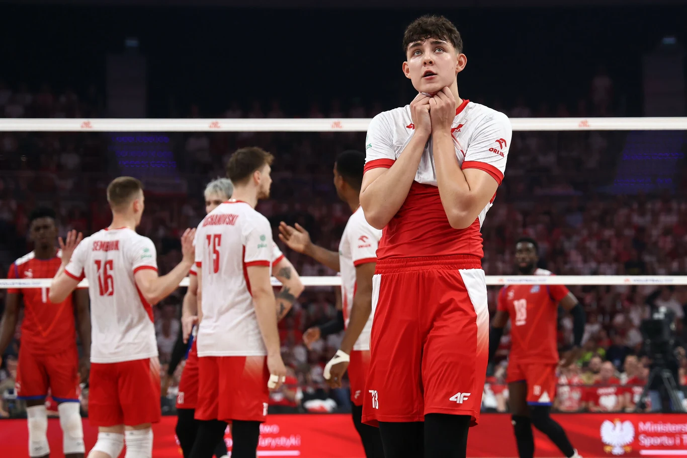 Jakub Nowak (z kolegami) podczas meczu z Kubą rozegranym w lipcu 2025 roku article cover