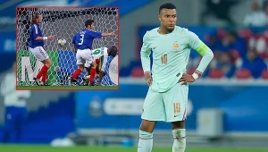 Francja ograna przez debiutantów, sensacja na MŚ. Mbappe i spółka w strachu