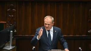 Donald Tusk na mównicy w Sejmie