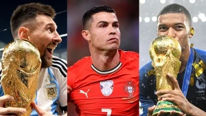 Leo Messi / Cristiano Ronaldo / Kylian Mbappe