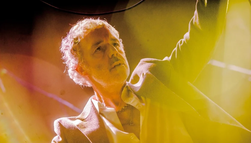 Baxter Dury jest jedną z czołowych postaci brytyjskiej sceny. Przez lata porównywano go do sławnego ojca